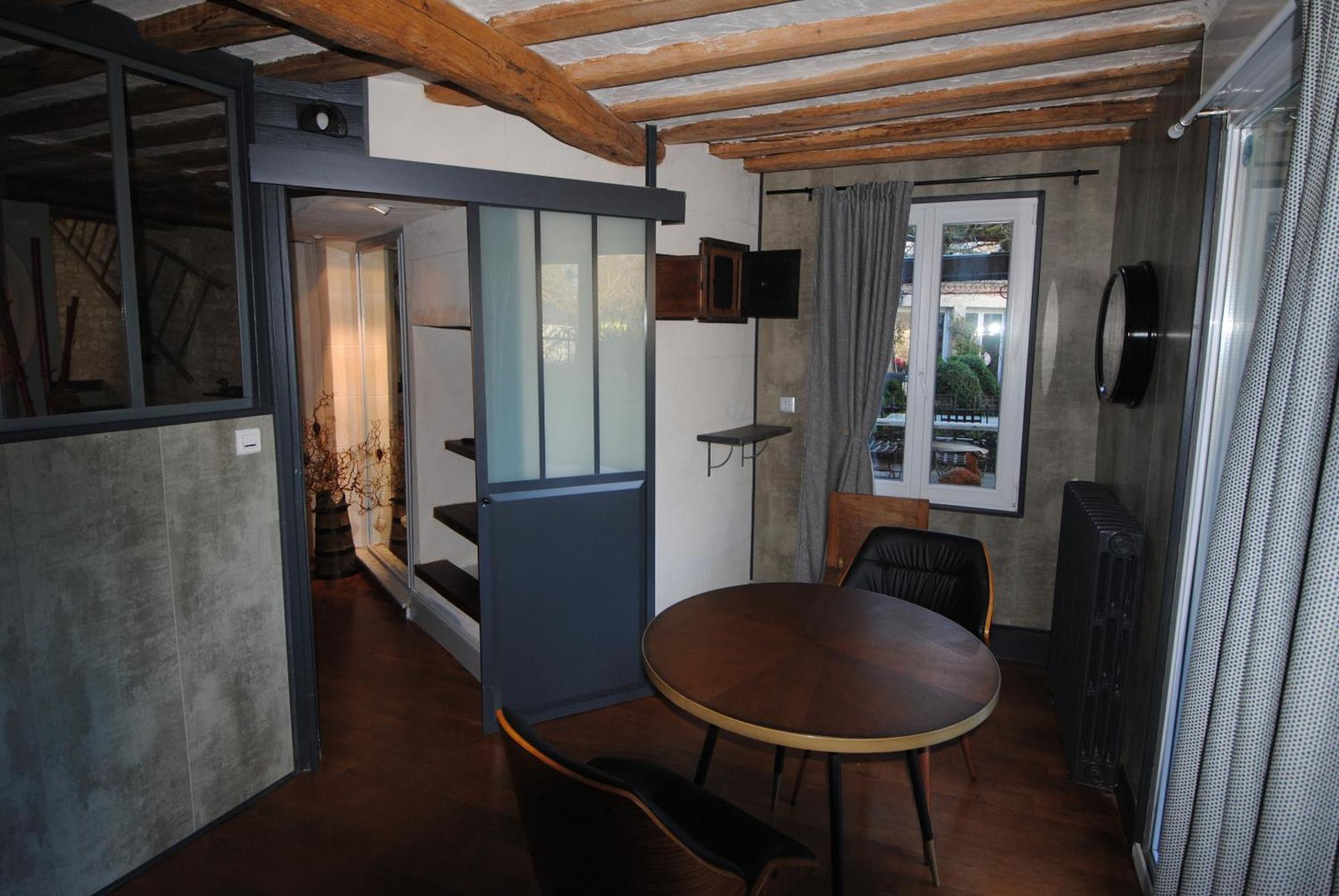 Le Grand Logis - Guest House - Bed And Breakfast Marchais  객실 사진