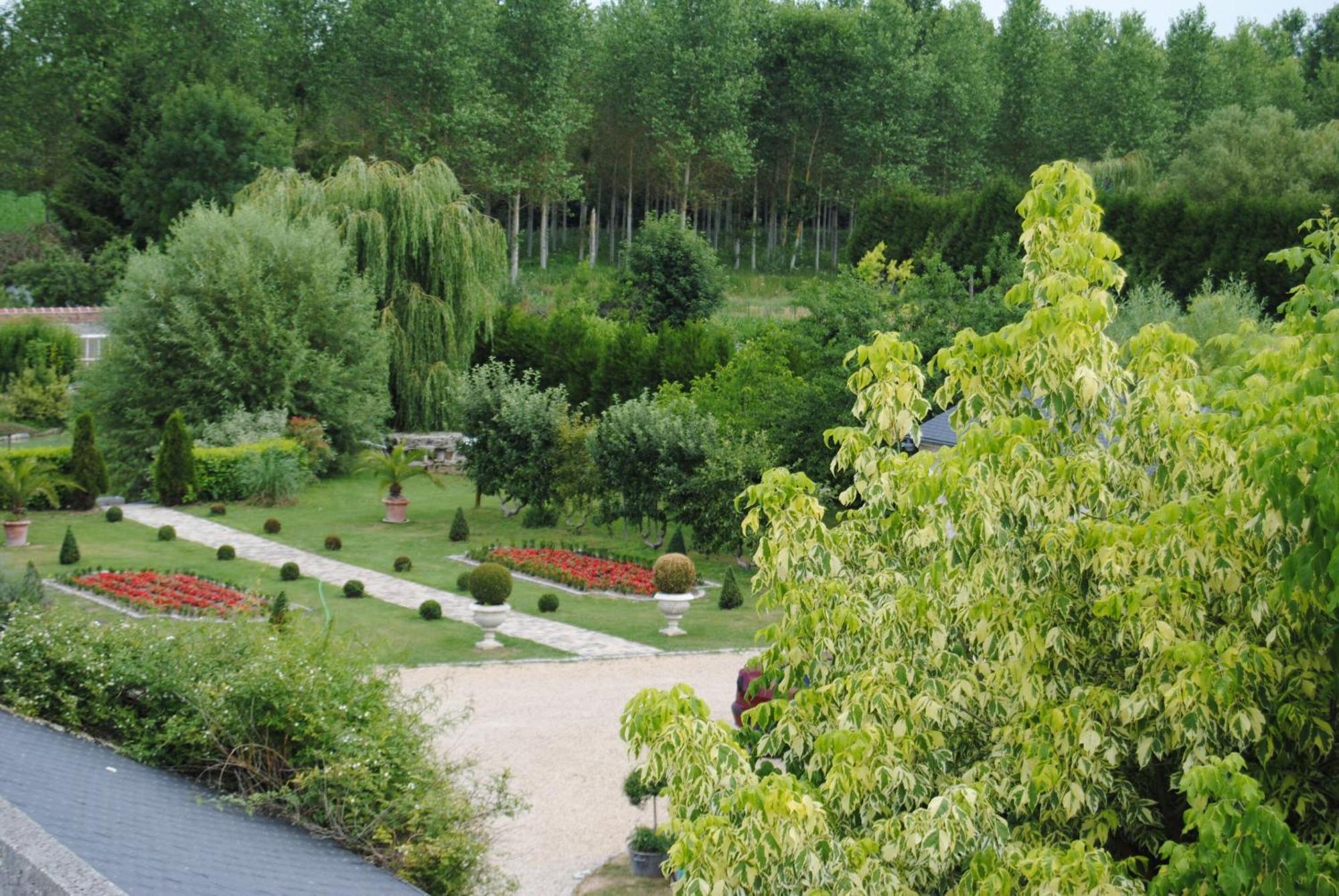 Le Grand Logis - Guest House - Bed And Breakfast Marchais  객실 사진