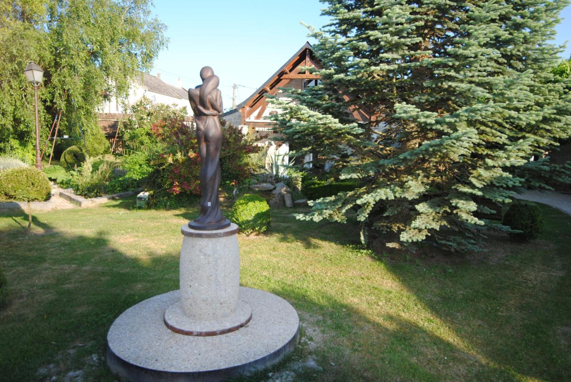 Le Grand Logis - Guest House - Bed And Breakfast Marchais  객실 사진